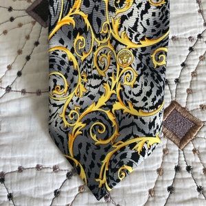 Versace mens tie#excellent condition